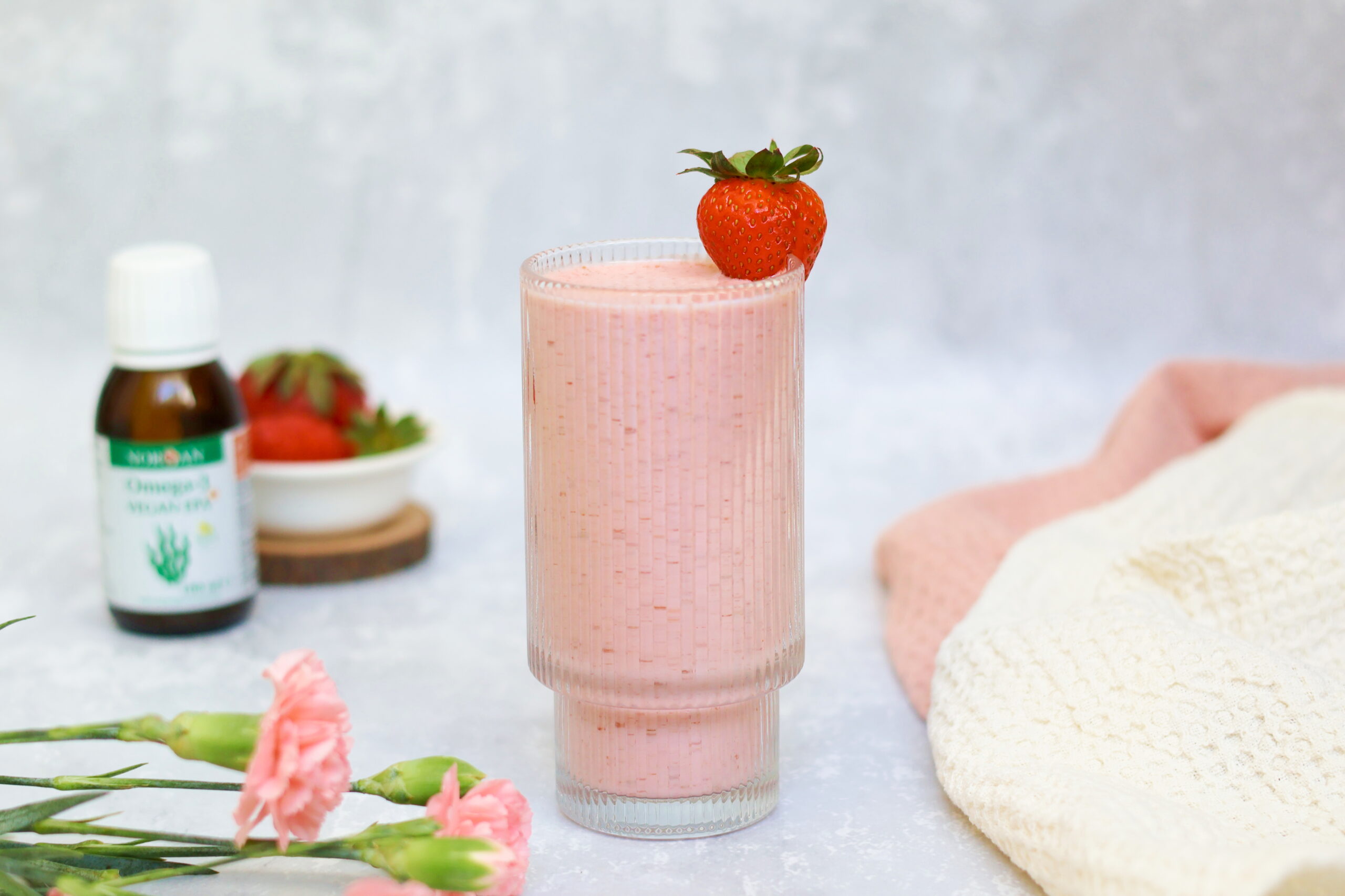Smoothie truskawkowe na kefirze z Omega-3